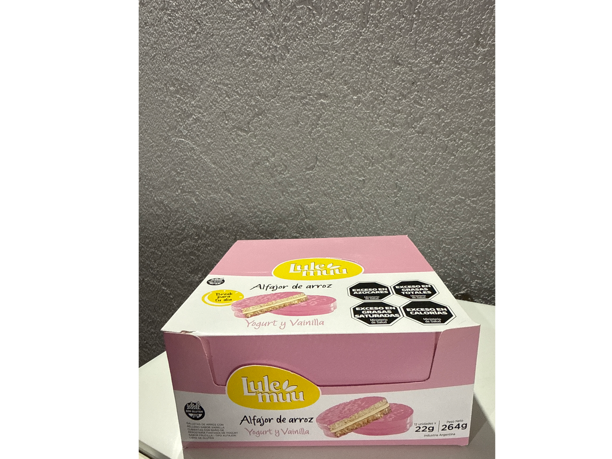 ALF. ARROZ LULEMUU RELLENO VAINILLA C/YOGURT FRUTILLA X 12 UNIDADES