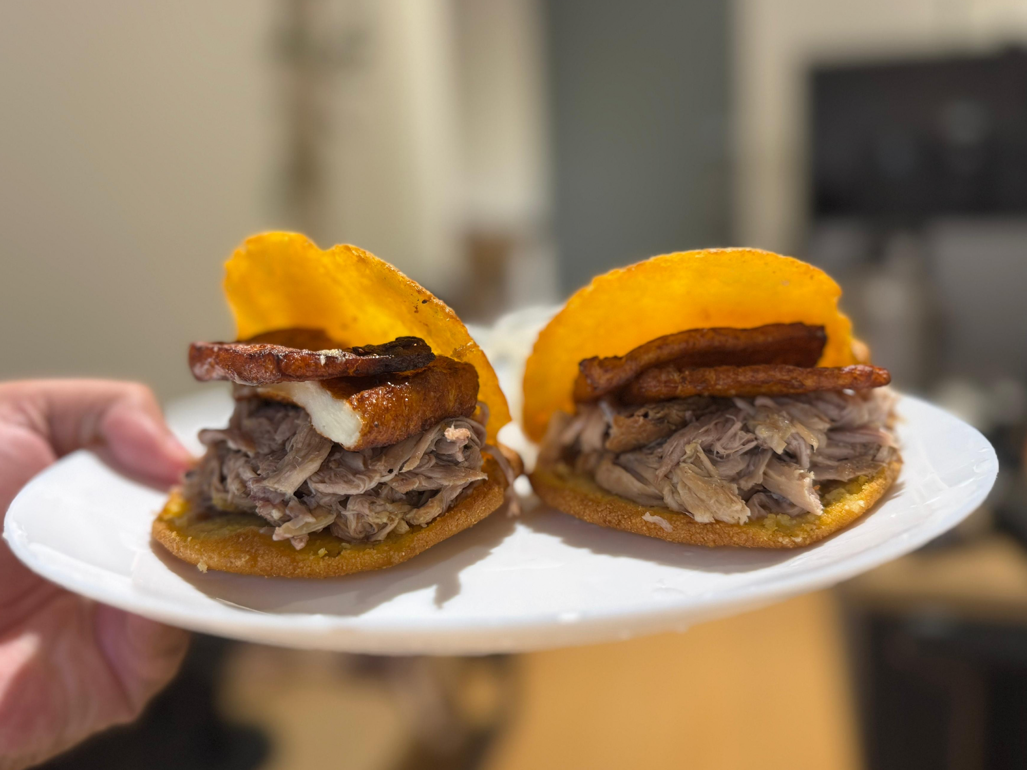 RESERVA Arepas de pernil - Agüita de sapo