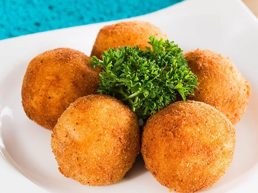 Croquetas papa y muzza