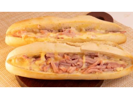 BAGUETIN DE JAMON Y QUESO X 20 UNID.