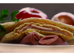 MILANESAS  POLLO RELLENA JAMON Y QUESO X 5 KL