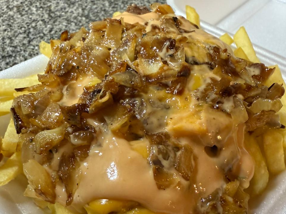 Peter's fries con birrita