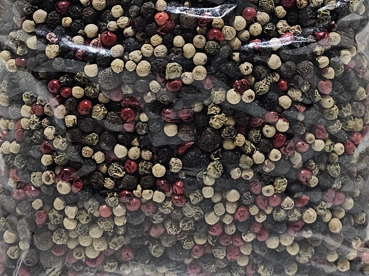 MIX 5 PIMIENTAS EN GRANO (BLANCA, NEGRA, JAMAICA, ROSA Y VERDE)