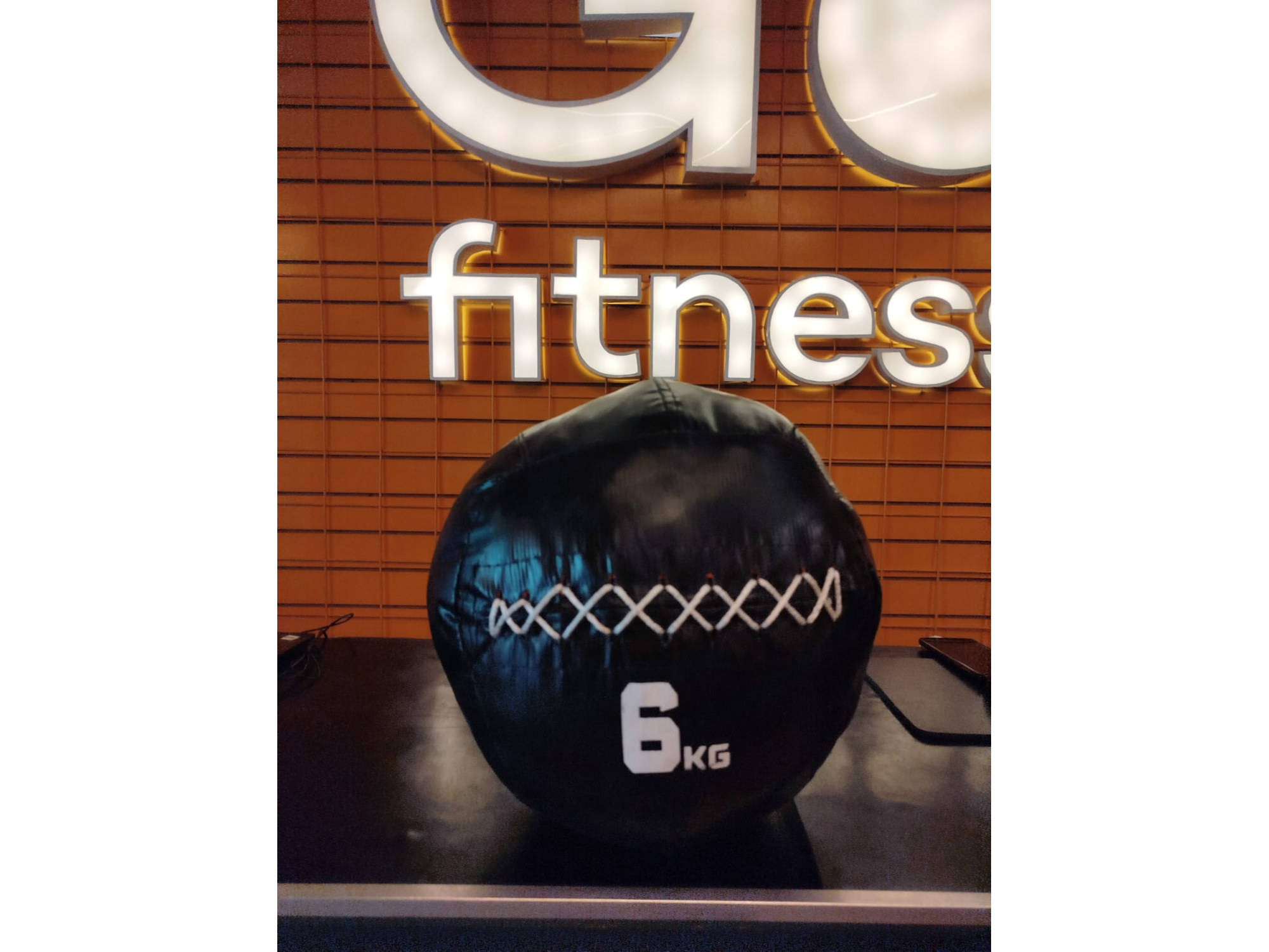 MEDICINE BALL 6KG ECO