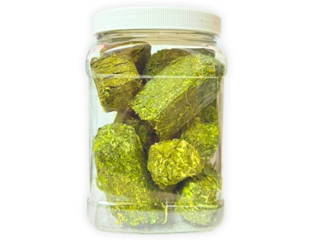 BOTE CUBOS DE ALFALFA 700 GR.