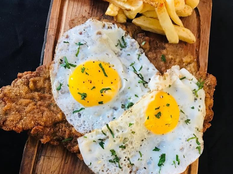 Milanesa a caballo