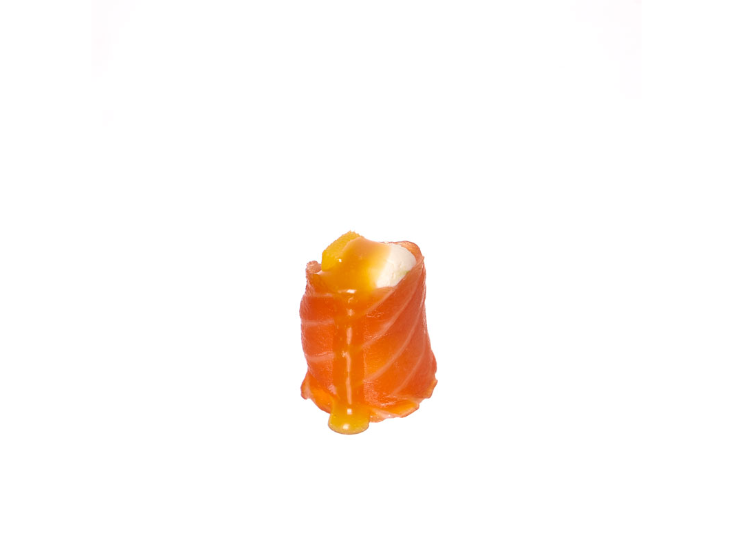 Salmón ahumado y mango