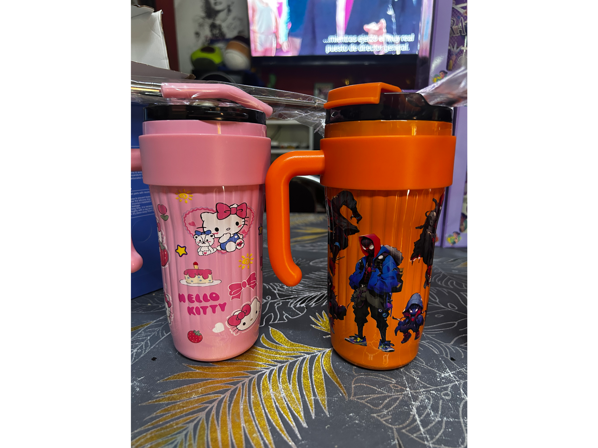 Vasos de personajes bombilla acero inoxidable