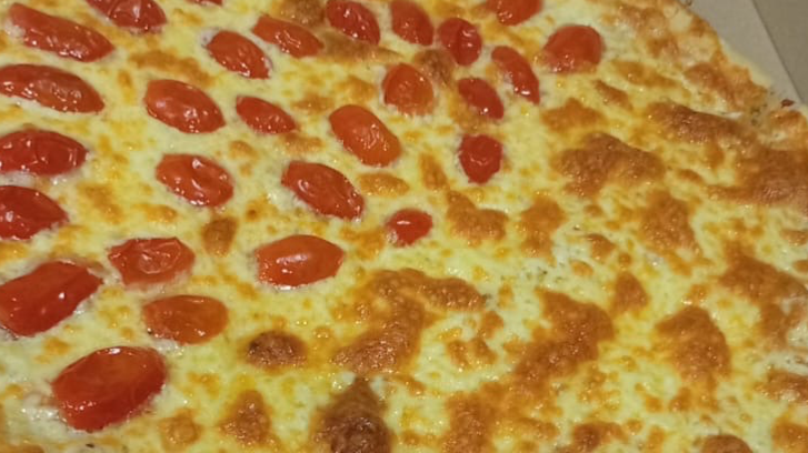 Mitad y Mitad Pizza