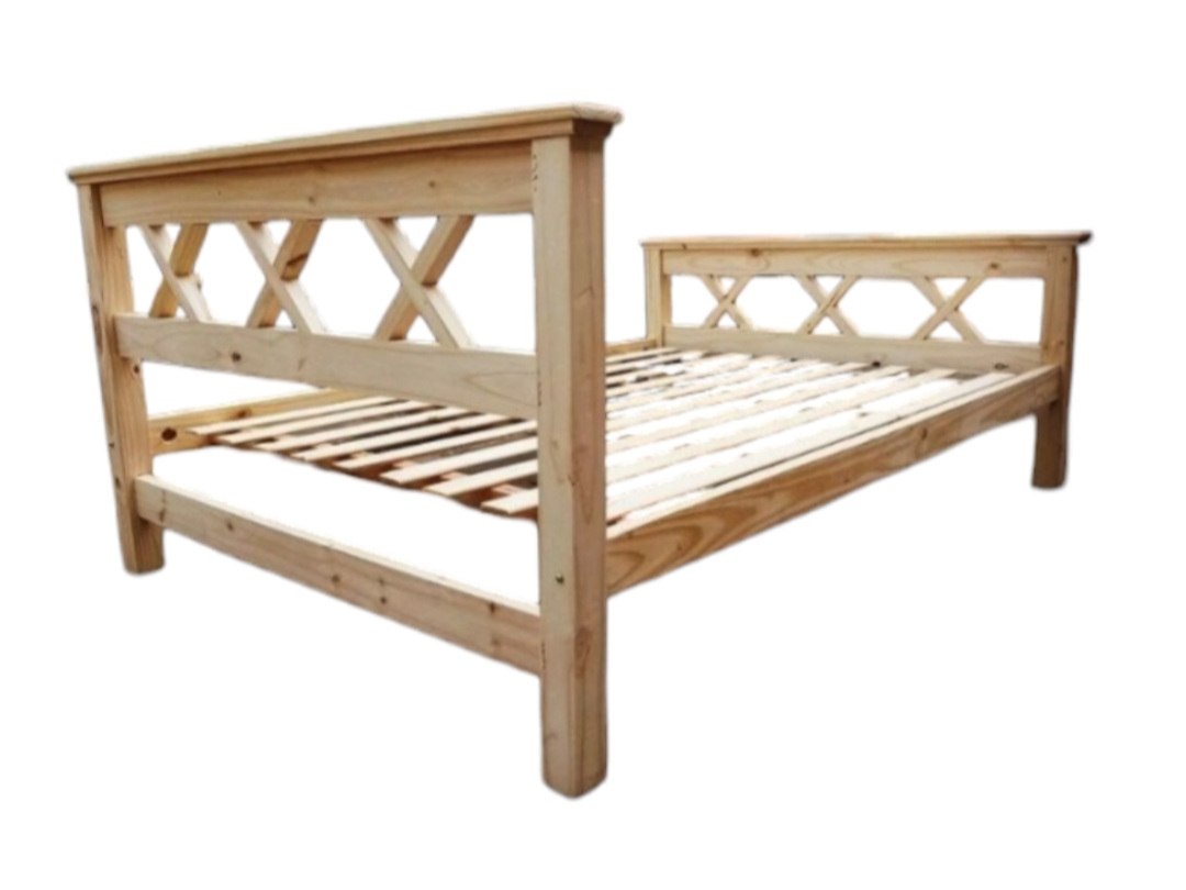 Cama de dos plazas reforzada