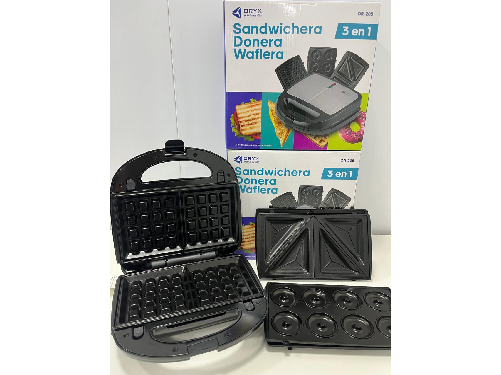 Sandw. / waflera / donera 3 en 1
