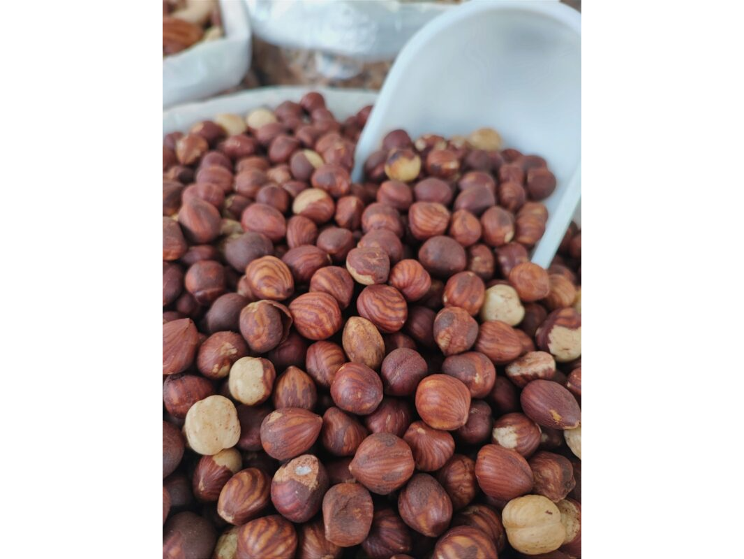 Avellana torrada amb pell