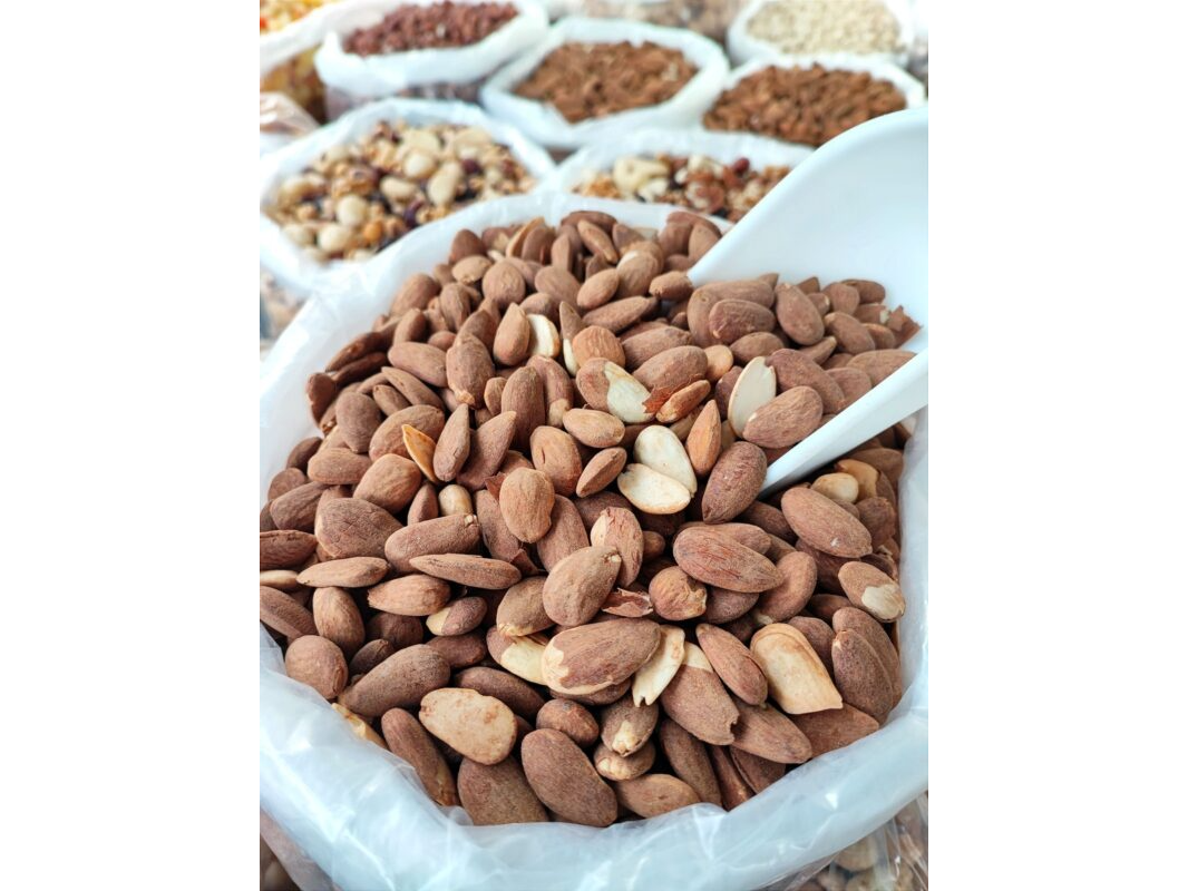 Ametlla torrada al punt de sal