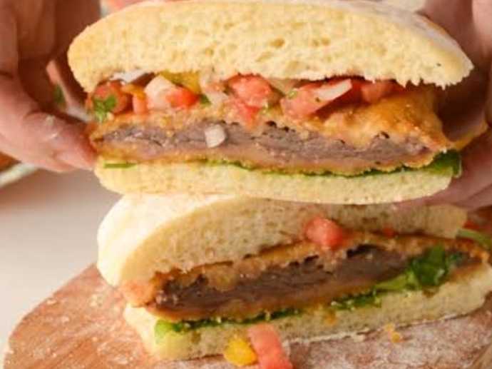 SANDWICH DE MILA CRIOLLO