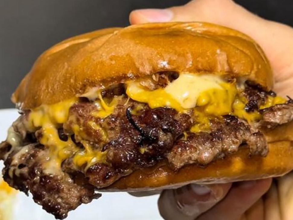 CHESSE BURGER