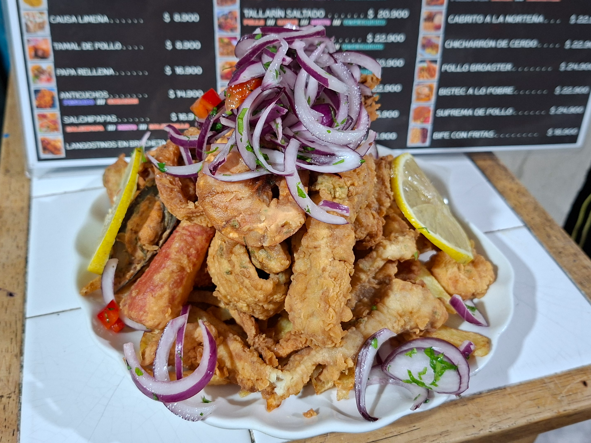 CHICHARRON MIXTO