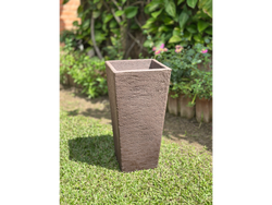 Maceta Piramidal de 48 cm