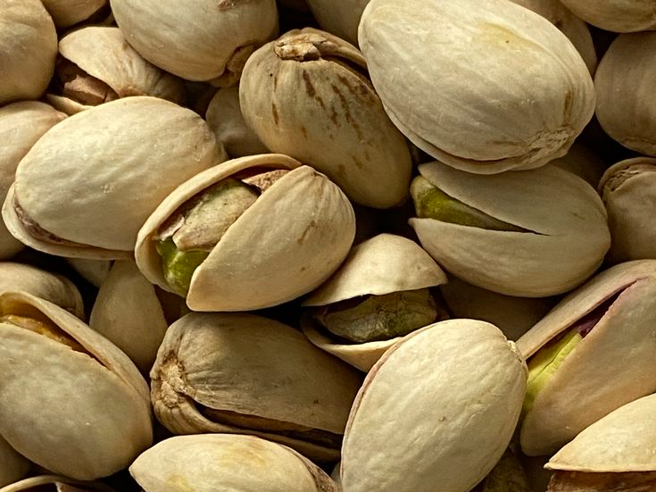 Pistachos salados con cáscara