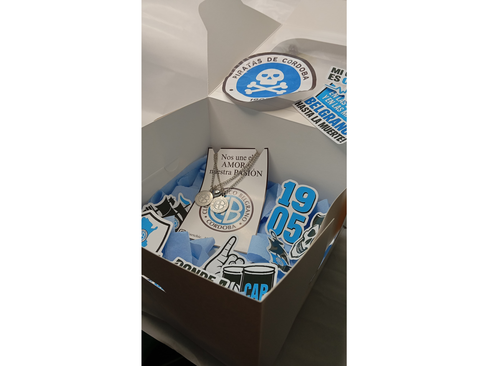 Caja Día del Amigo – Cadenitas para Compartir