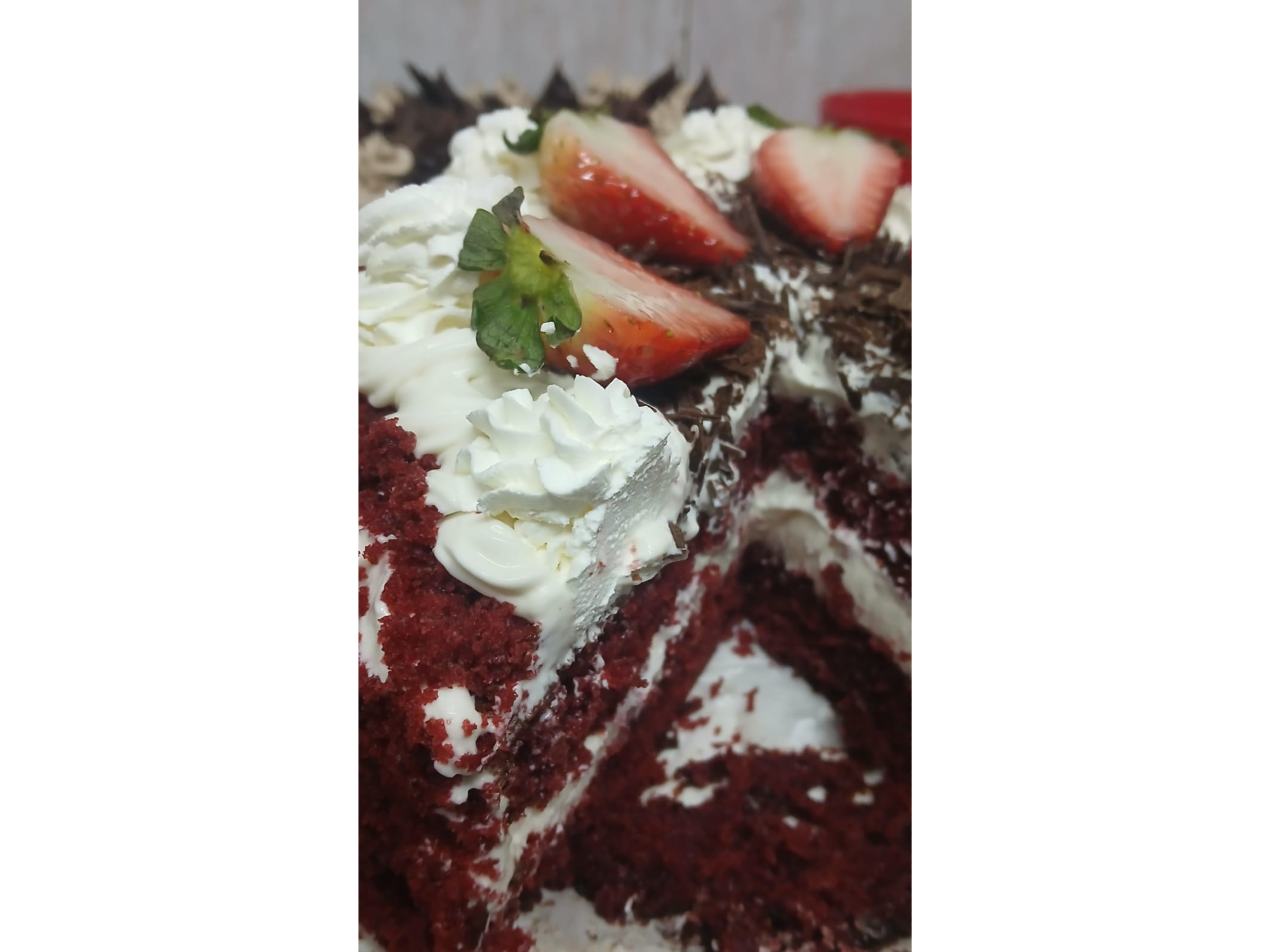 PORCION RED VELVET CON CREAM CHESSE