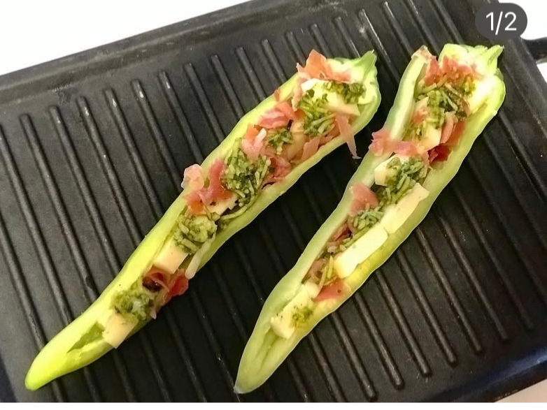 Ajíes rellenos con queso y tocino