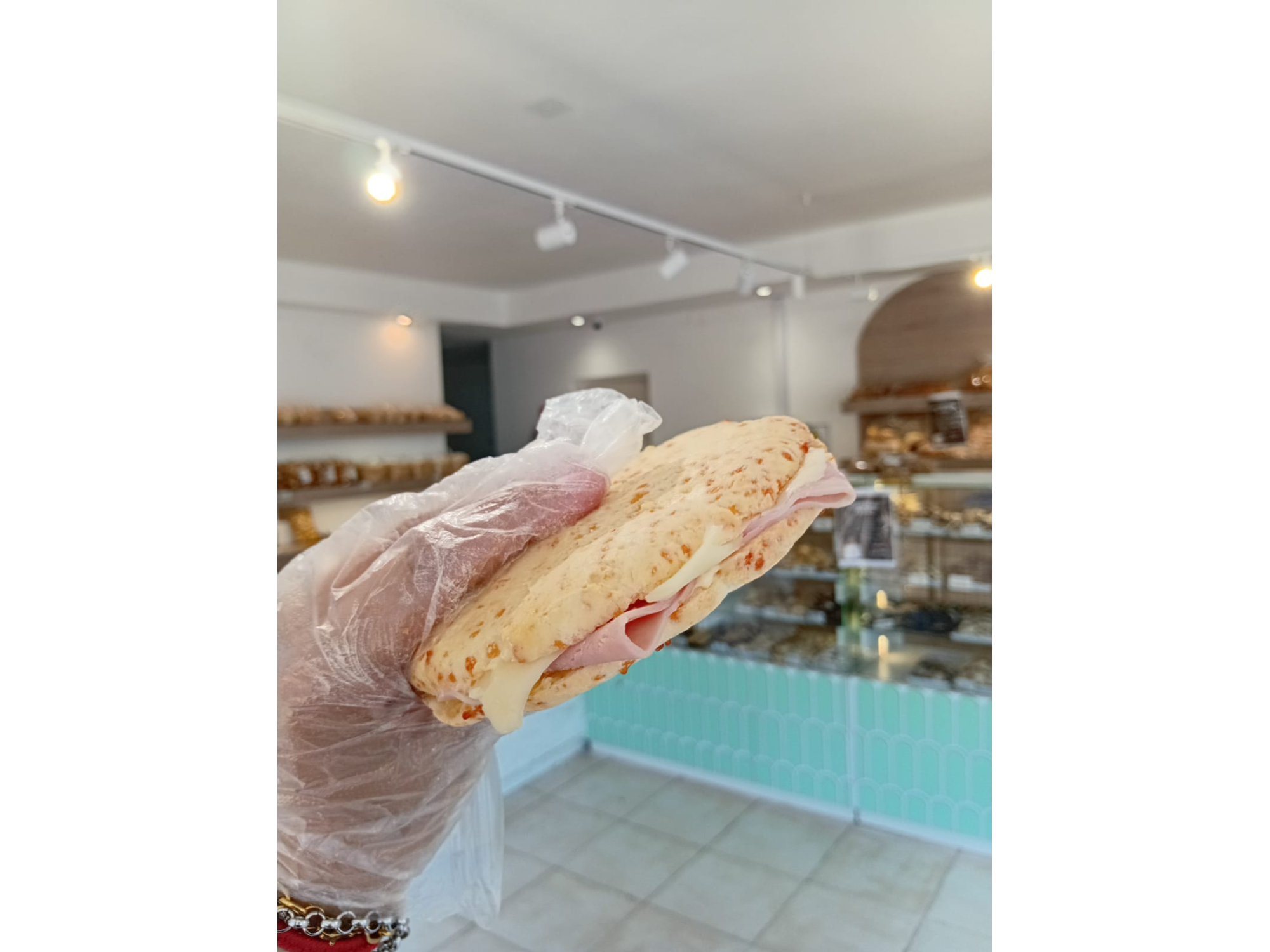 Sandwich de chipa jamon y queso