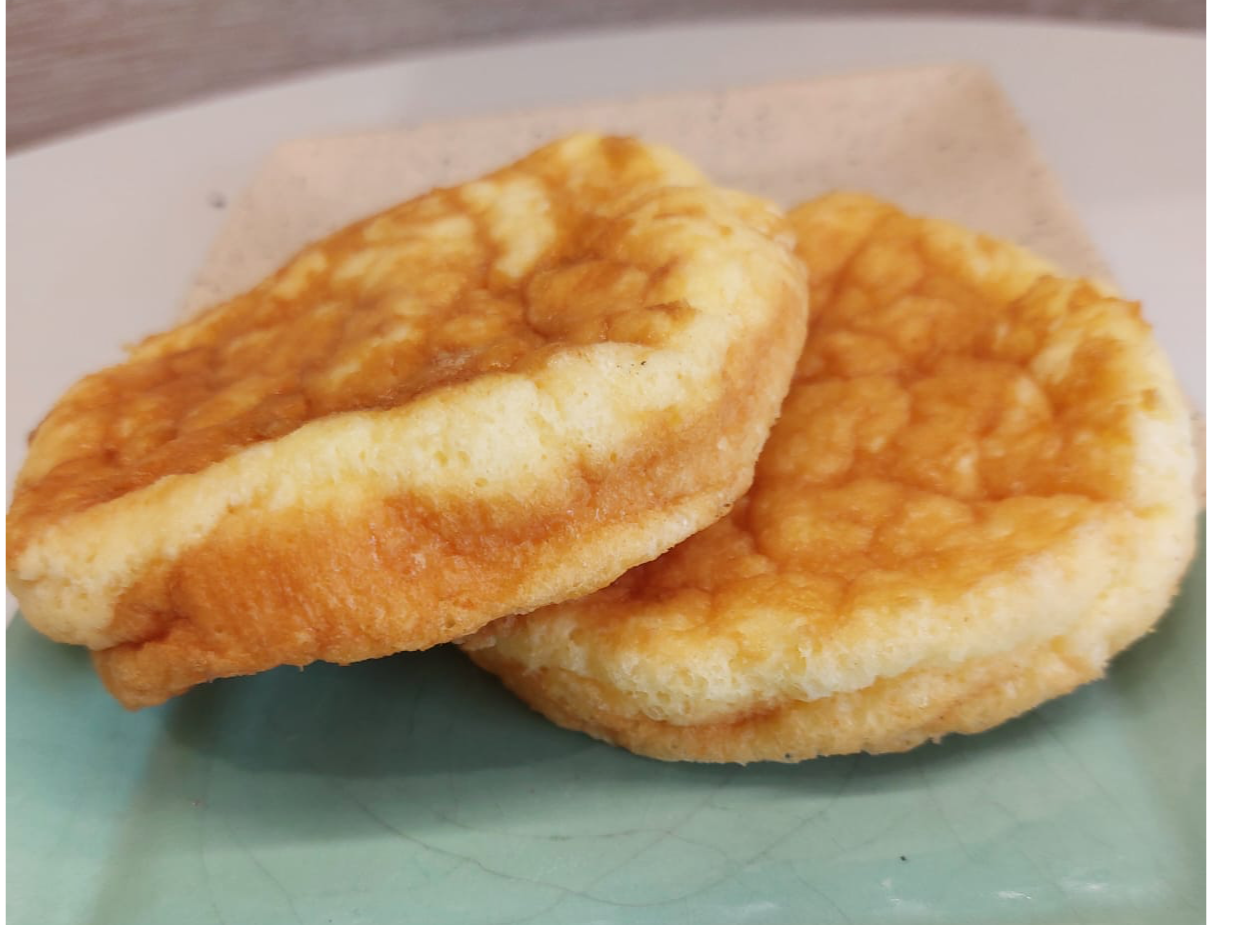 Sandwich de pan nube jamón y queso