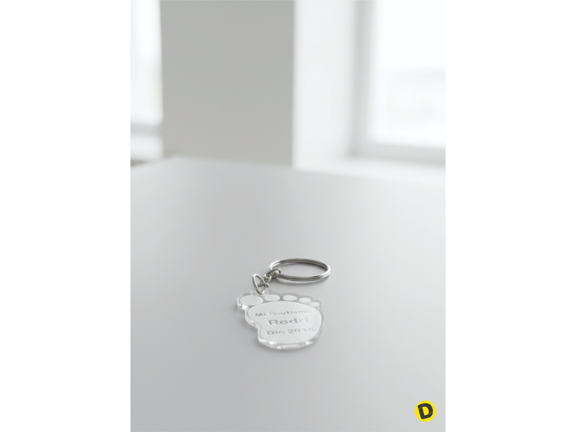 LLAVEROS ACRILICO TRANSPARENTE GRABADO