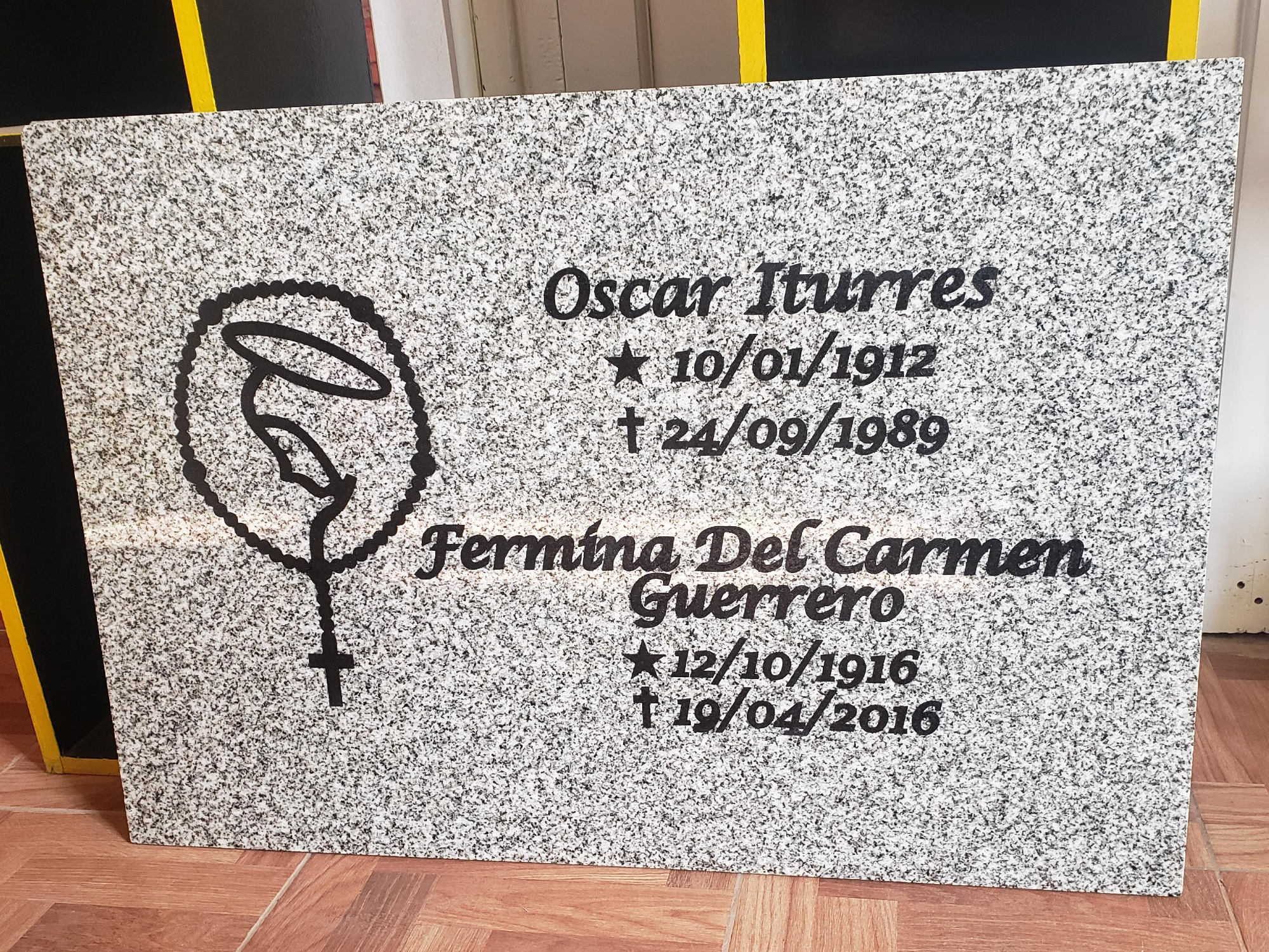 PLACA GRANITO GRIS MARA