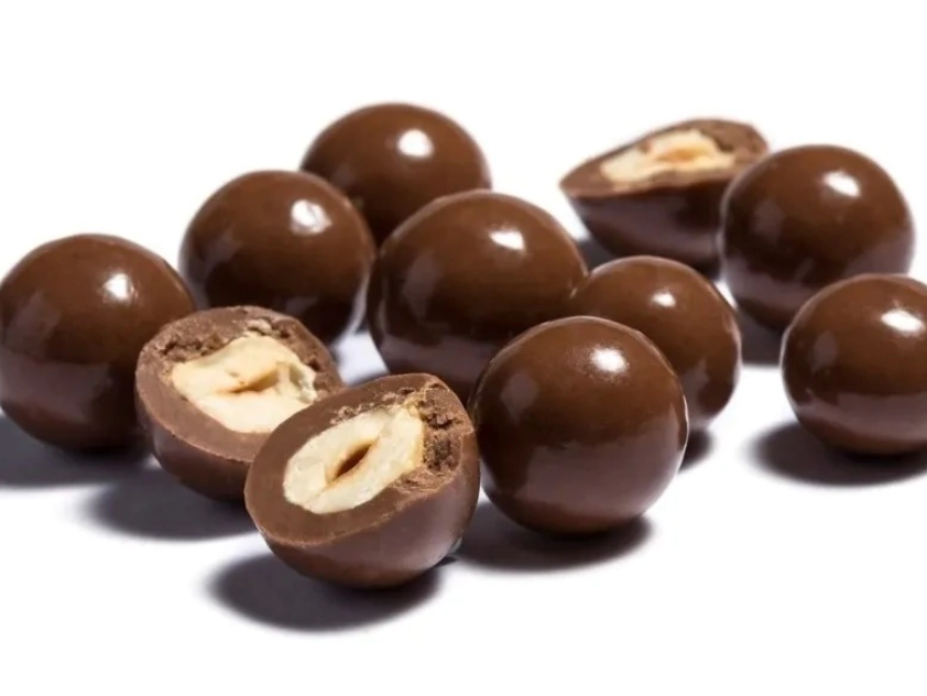 Avellanas con chocolate a granel