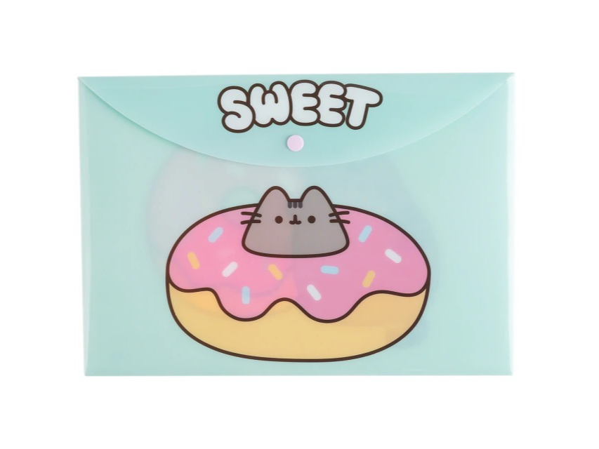 Sobre PVC A4 con boton Pusheen