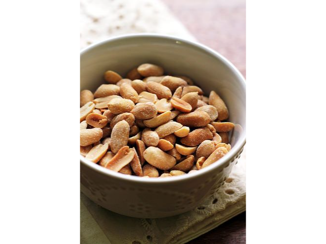 Maní pelado con sal