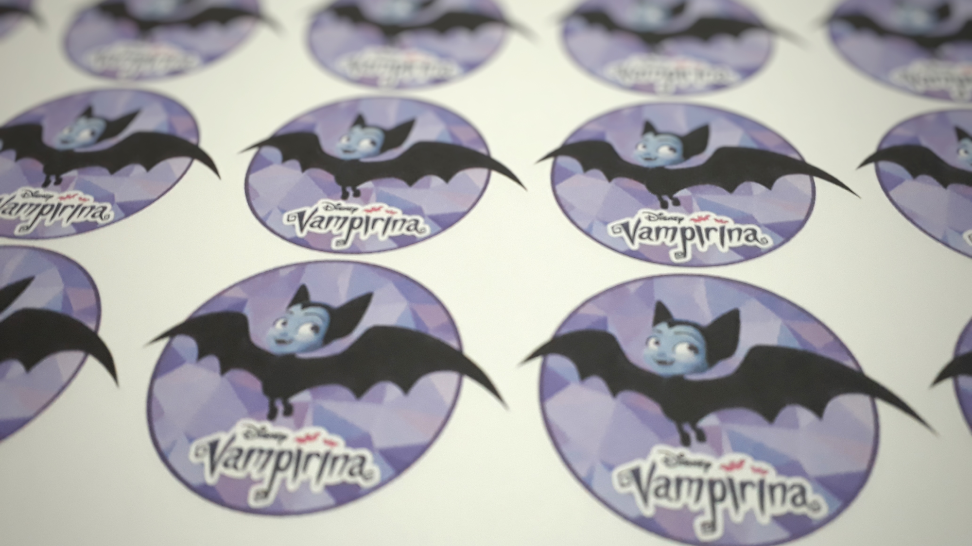 APLIQUES/ PROPS/ STICKERS