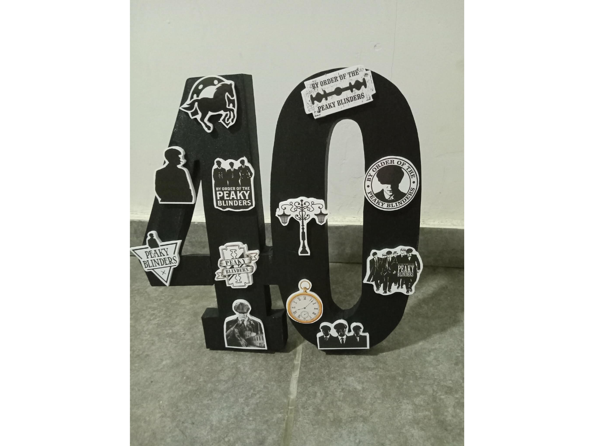 Numero corporeo  pintado de 30cm