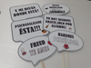 Props con frases