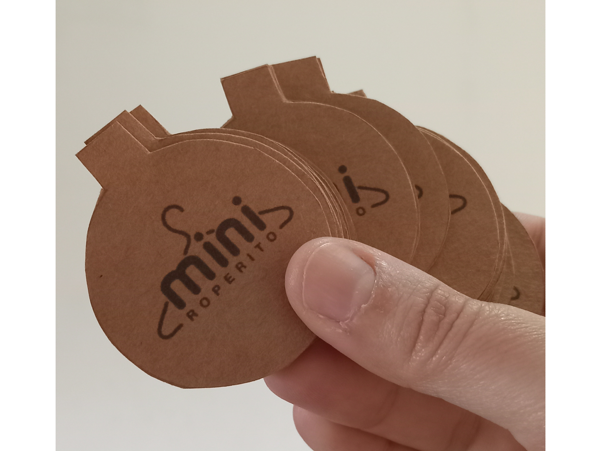 Tags en papel Kraft x 100u.