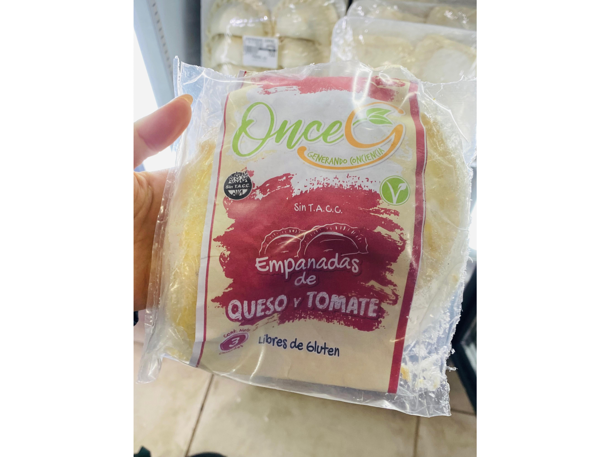 EMPANADAS DE QUESO Y TOMATE