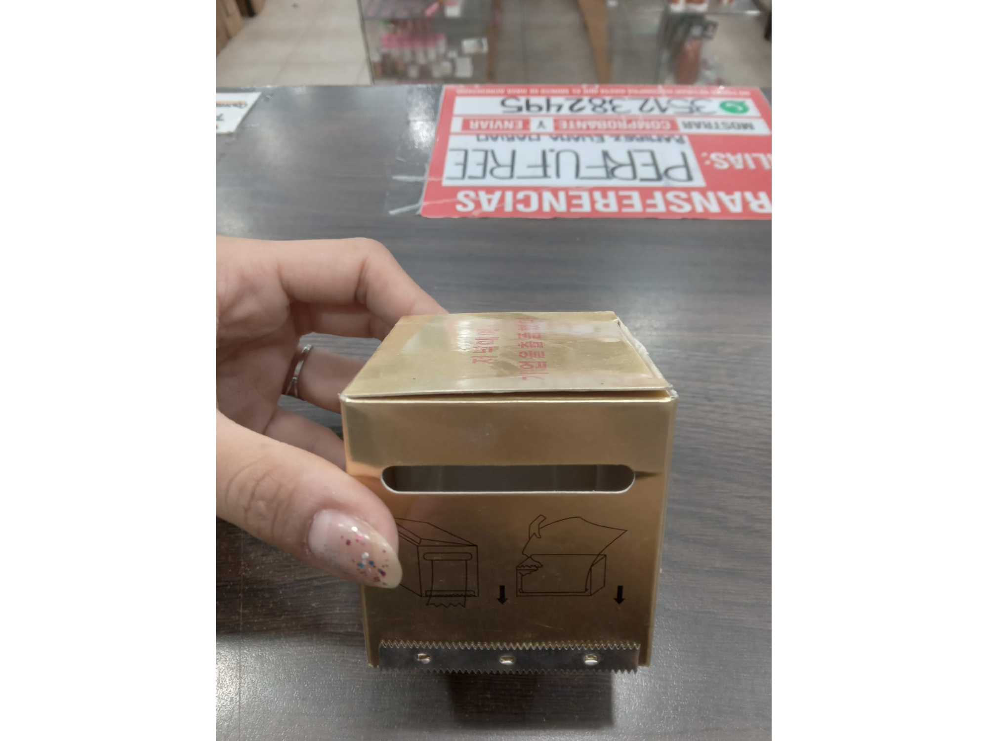 DISPENSADOR DE FILM TRANSPARENTE