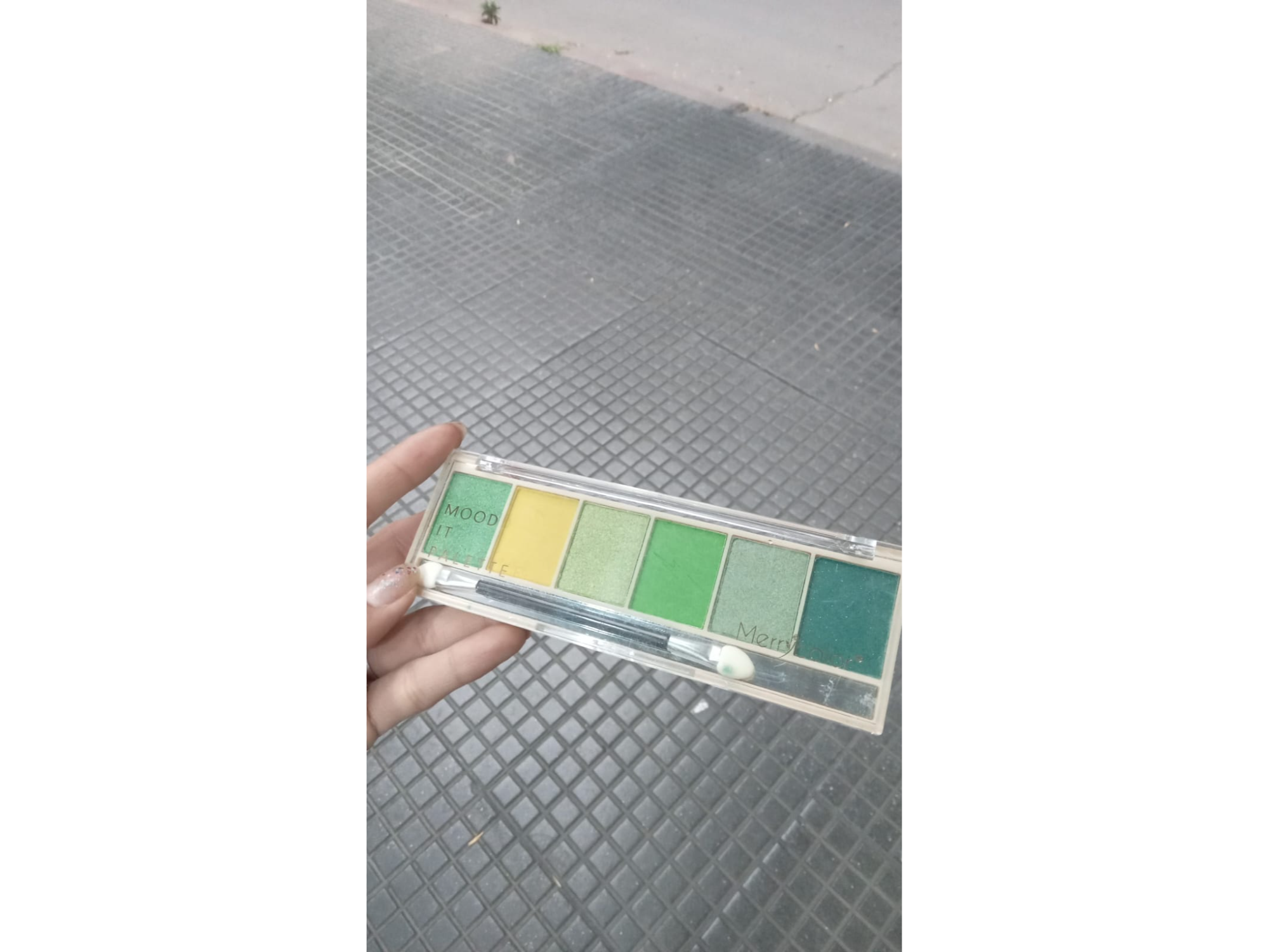 Paleta de sombras MERRY COLOR