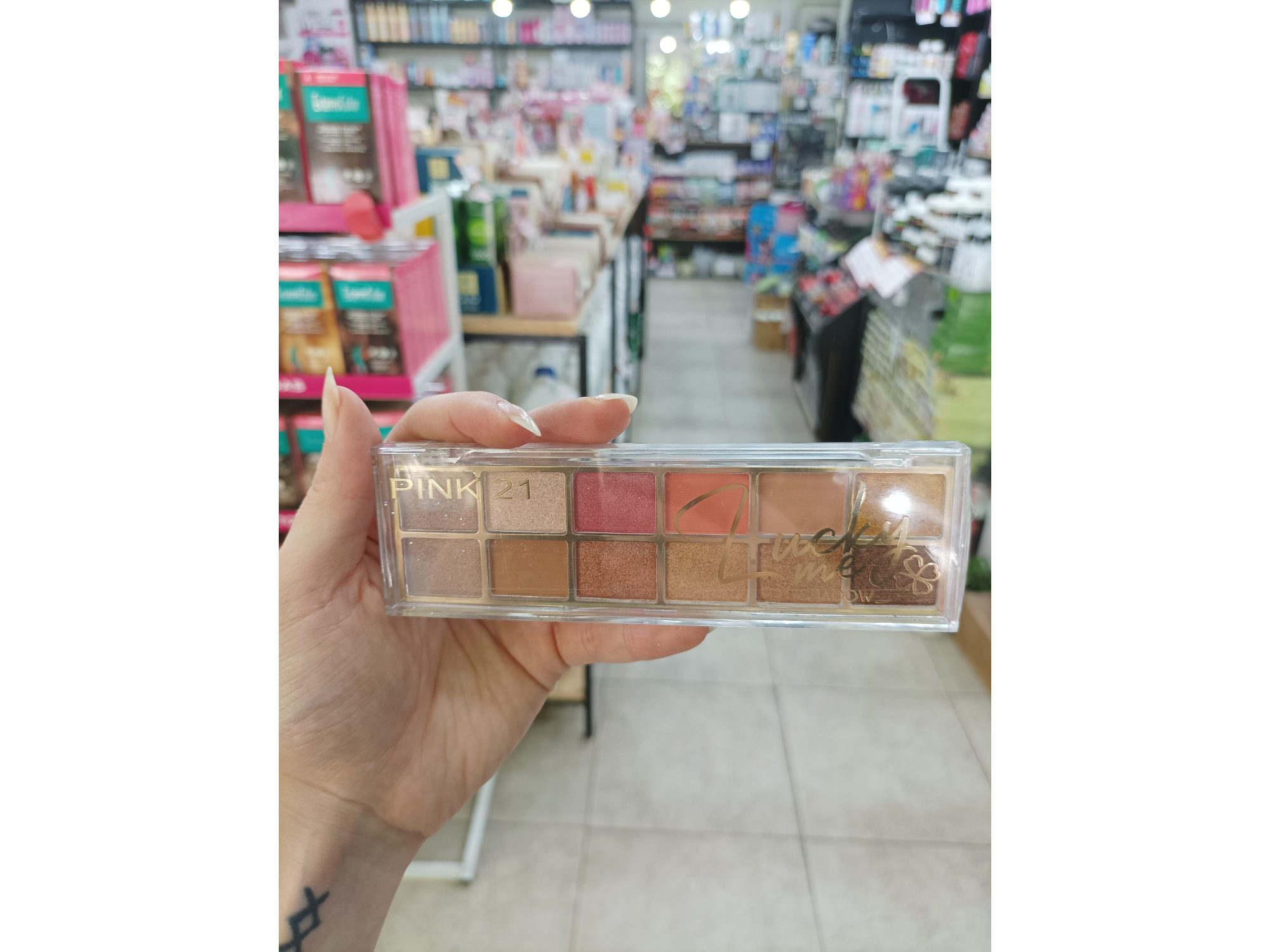 PALETA DE SOMBRAS LUCKY ME PINK 21