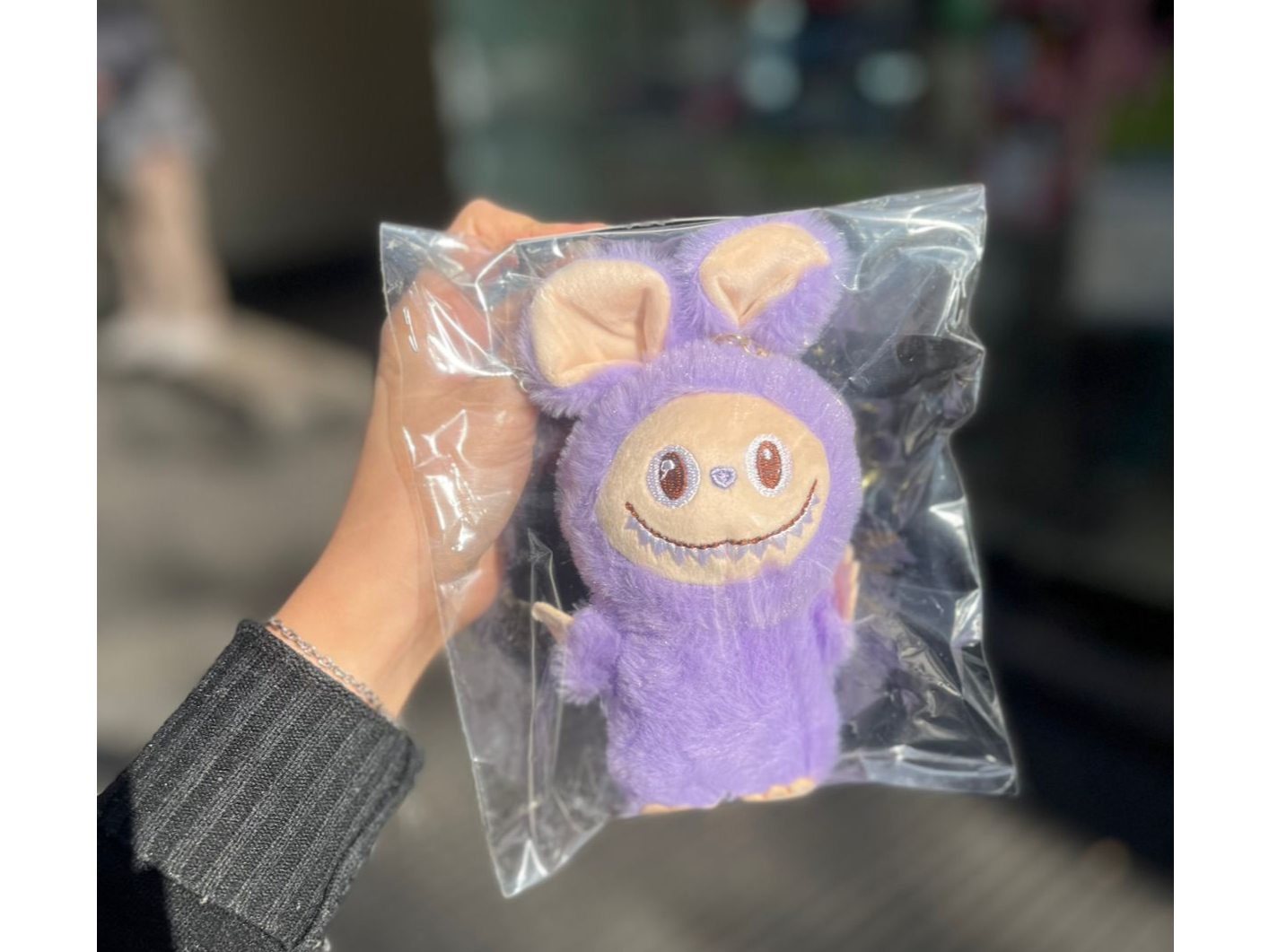 LLAVERO LABUBU PELUCHE LILA