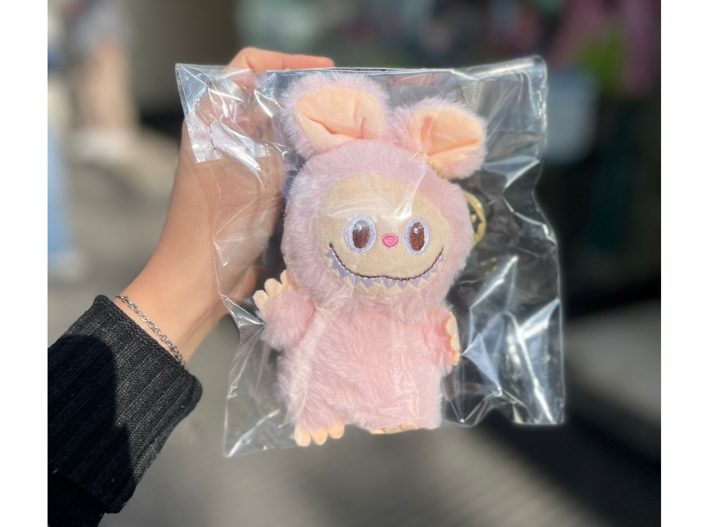 LLAVERO LABUBU PELUCHE ROSA