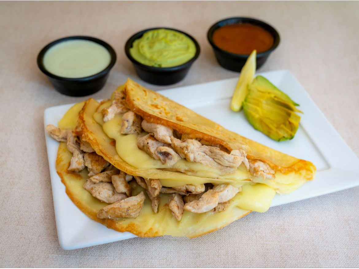 QUESADILLA DE POLLO