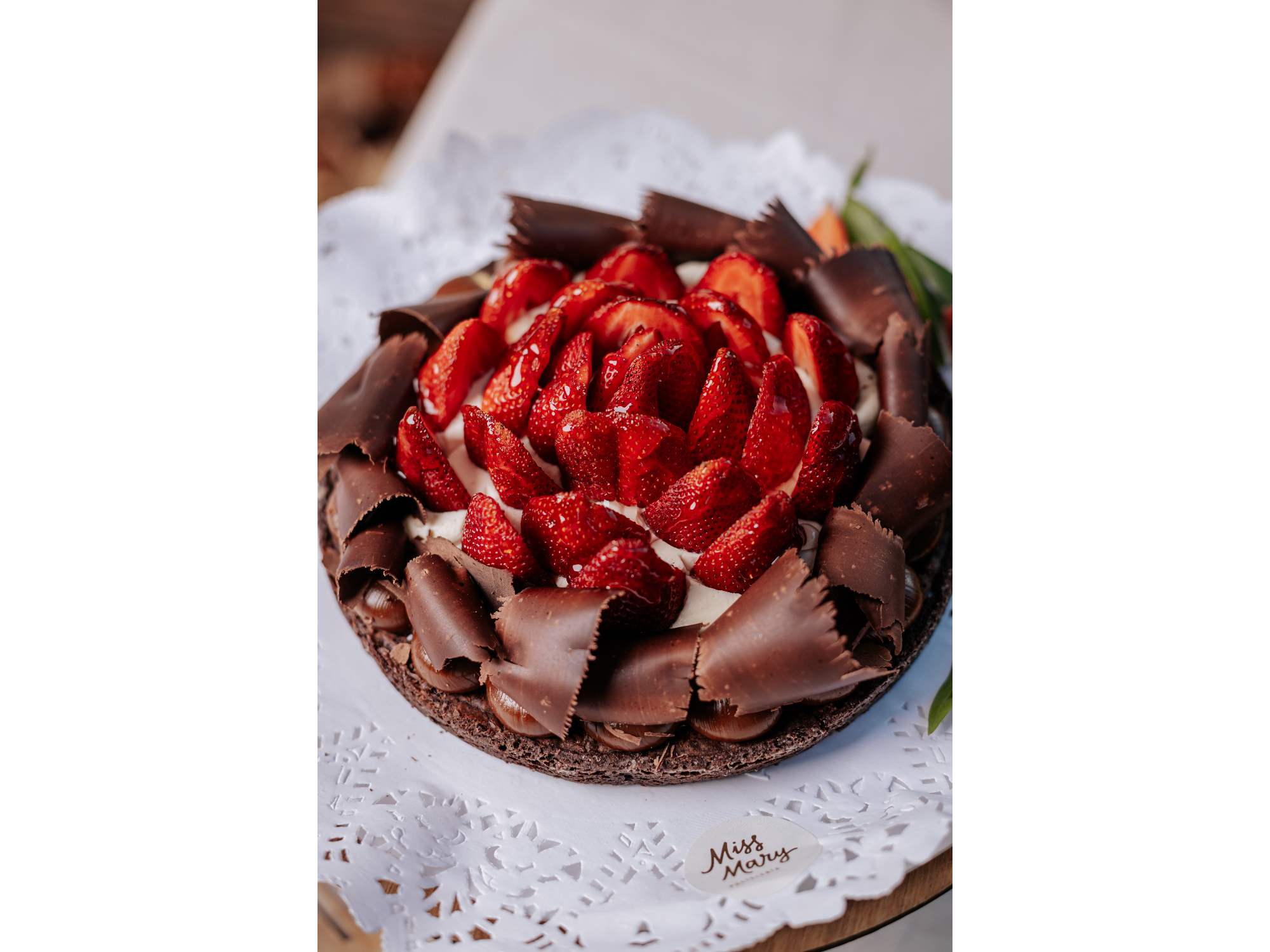 Alpina con frutillas individual redonda