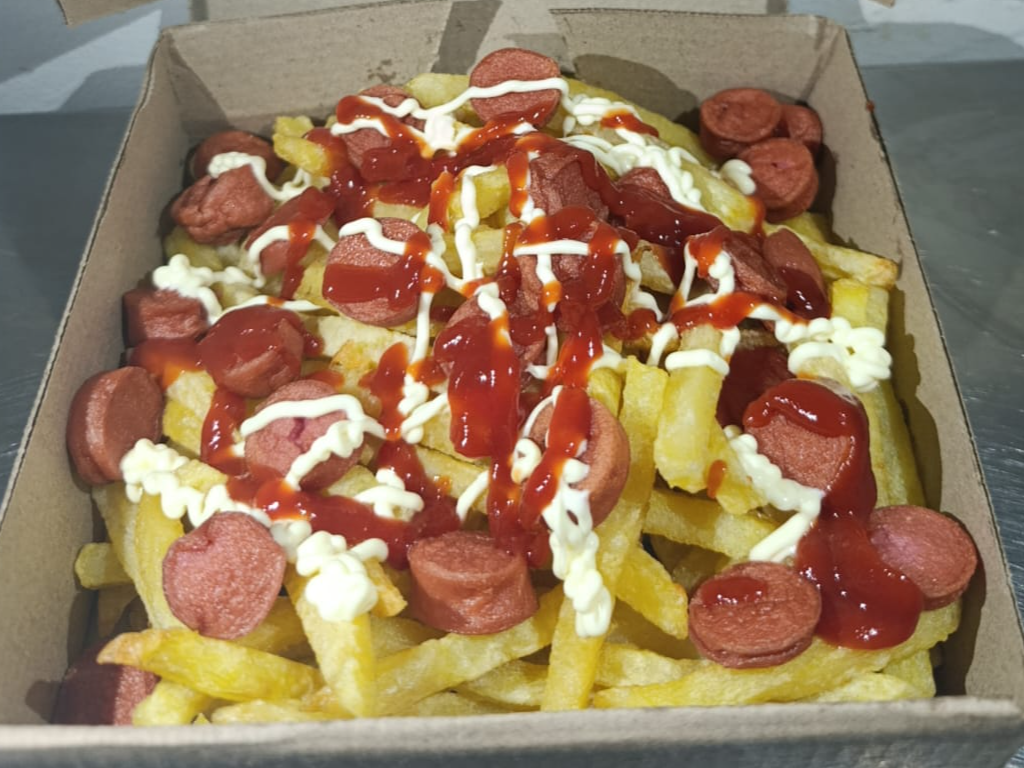 Salchipapa