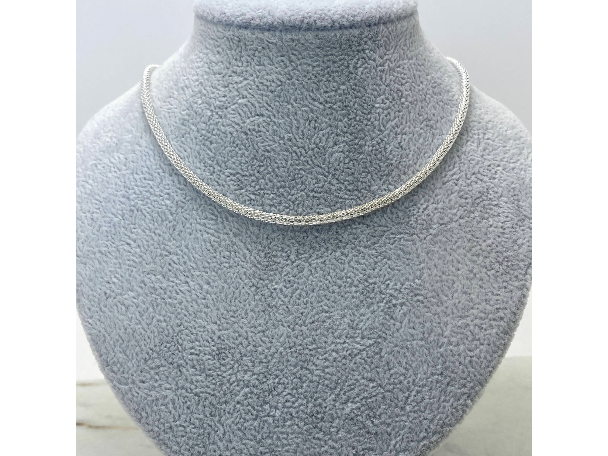 Collar chocker acero blanco