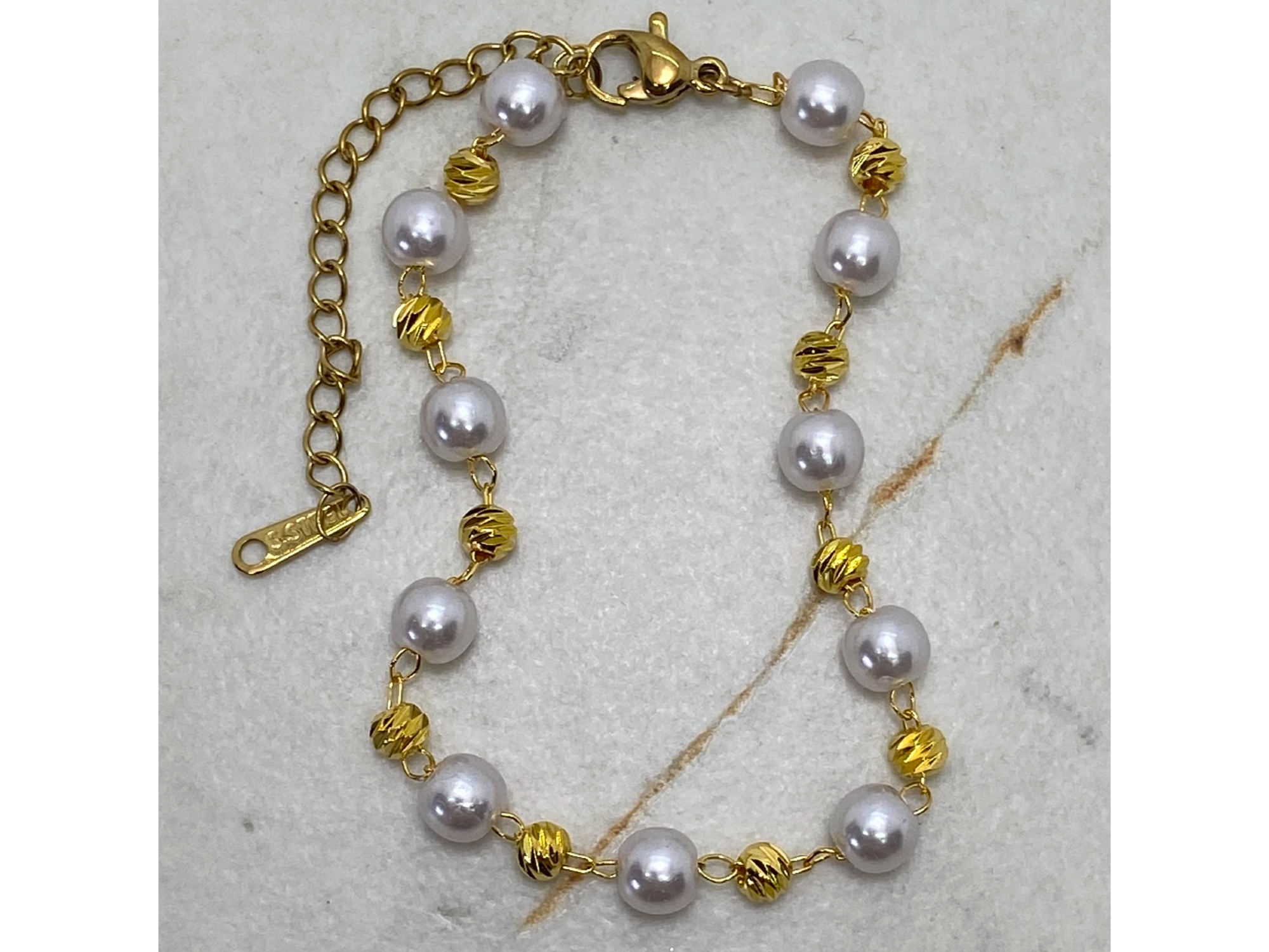 Pulsera con perlas