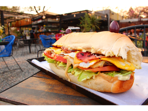 Sándwich de lomo completo de Escaleno - Delivery