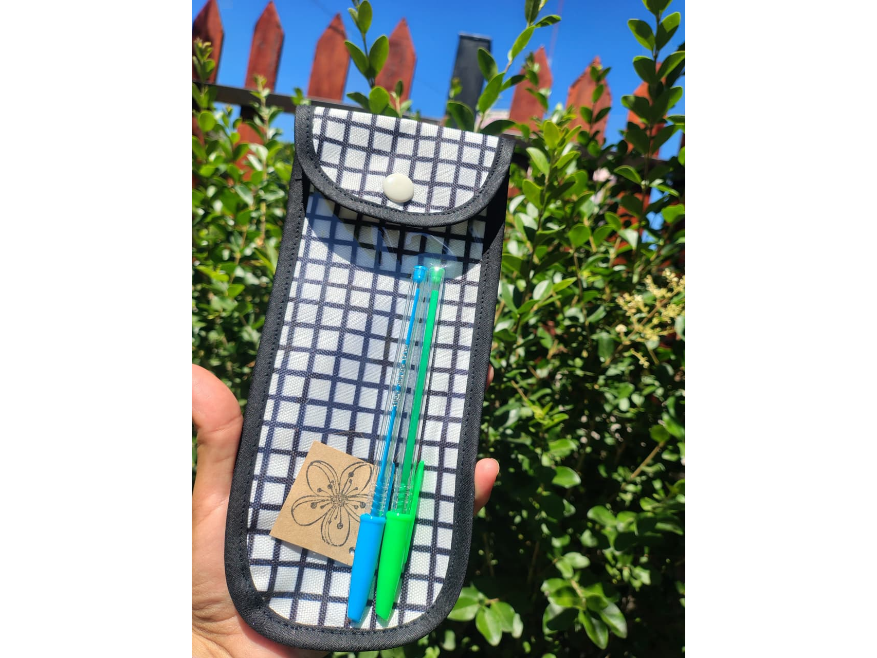 Porta cepillo de dientes y pasta n2