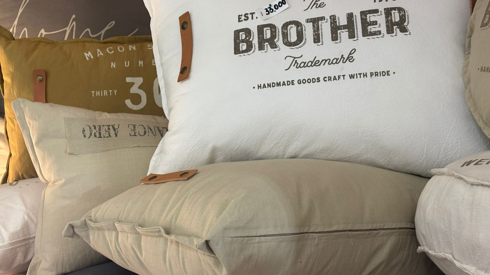 ALMOHADONES